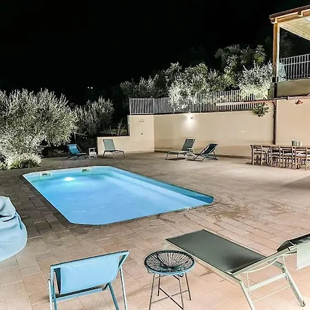 With Pool And Hot Tub Villa Doglio (Perugia)