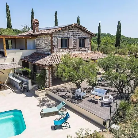 By Casamerina, San Venanzo With Pool And Hot Tub *