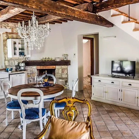 Villa By Casamerina, San Venanzo With Pool And Hot Tub